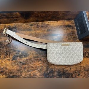 EUC - Amazing Michael Kors Belt Bag Size S/M